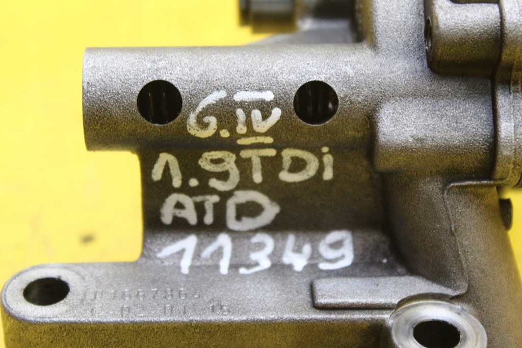 фото №8, Насос оливи vw golf iv 1.9 tdi 06a115105b