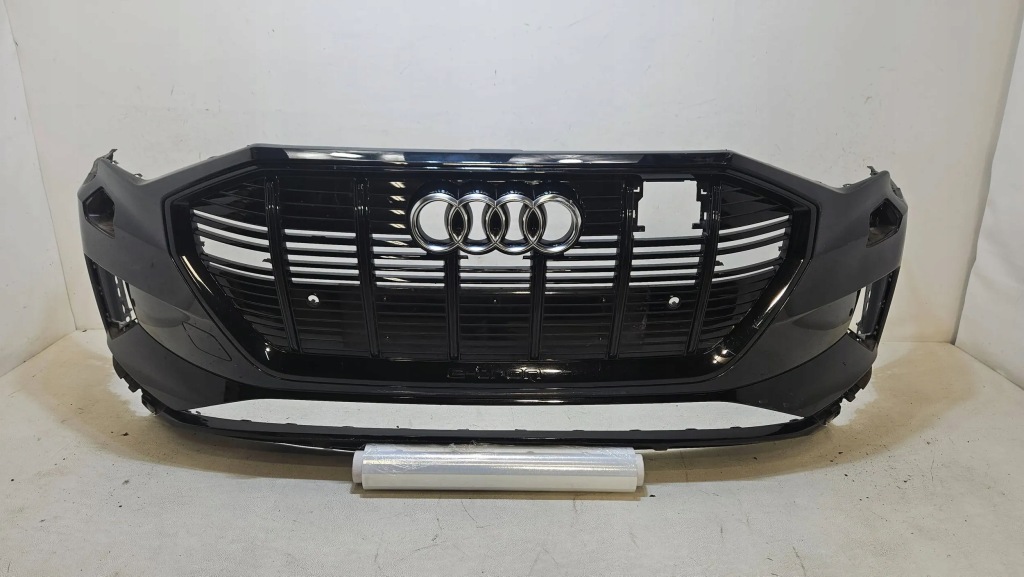 фото №6, Бампер перед передний решётка радиатора решётка радиатора audi e-tron 4ke807437