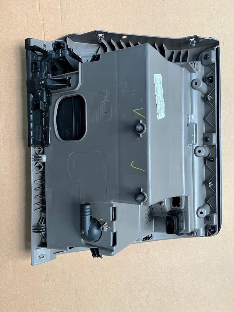 фото №5, Vw jetta 5c бардачок консоли пассажира 5c7857097s 31x 5c7857097s31x