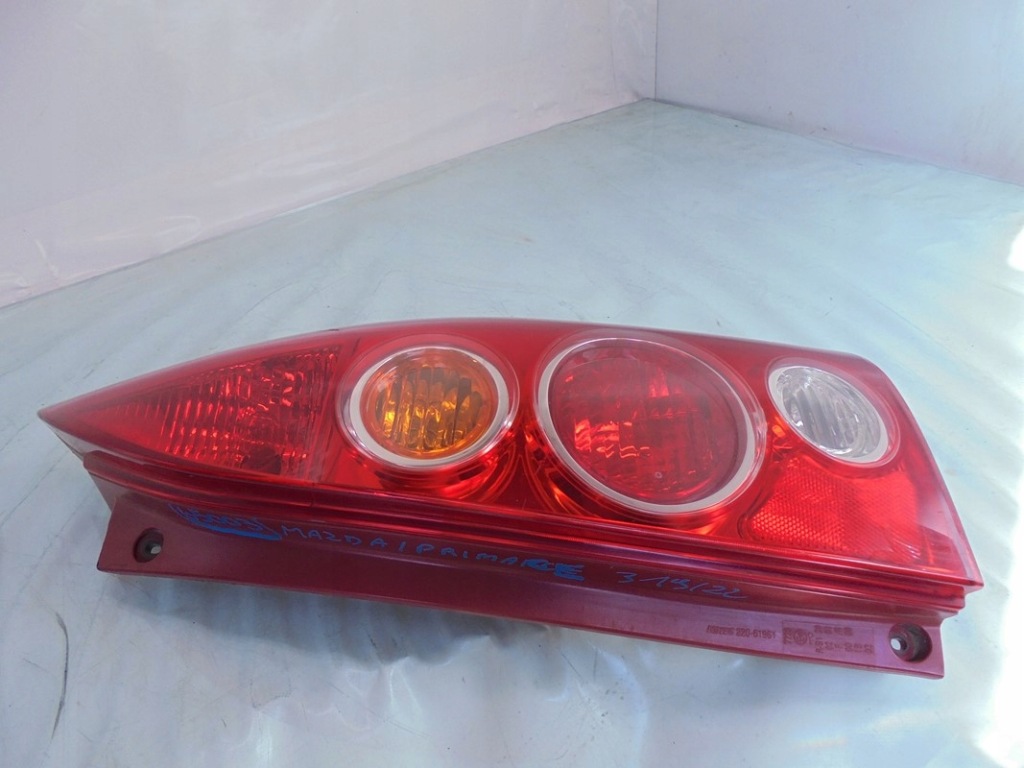 фото №2, Лампа правий задня mazda premacy lift