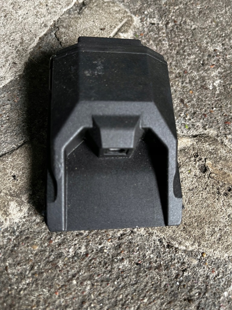 фото №1, 84 jeep grand cherokee wk2 камера стекло 68231908aa