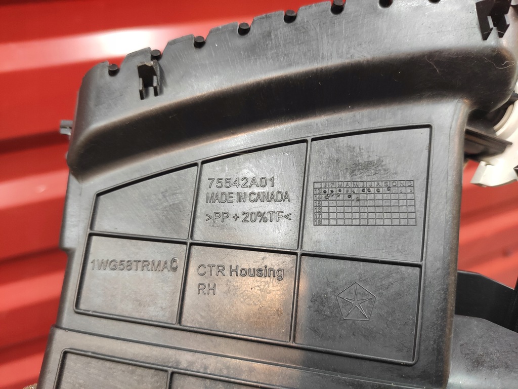 фото №8, Jeep cherokee kl 2.0crd 13-18 решітка обдув панелі центральної ліва