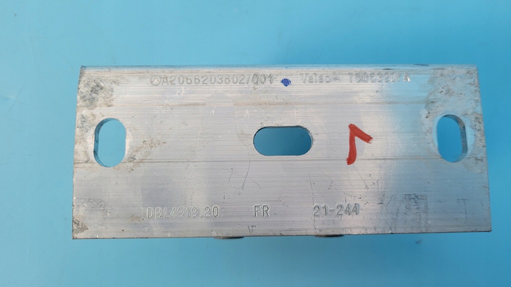 фото №12, Mercedes w206 22r кронштейн кронштейн поперечина перед лівий правий a2066203802