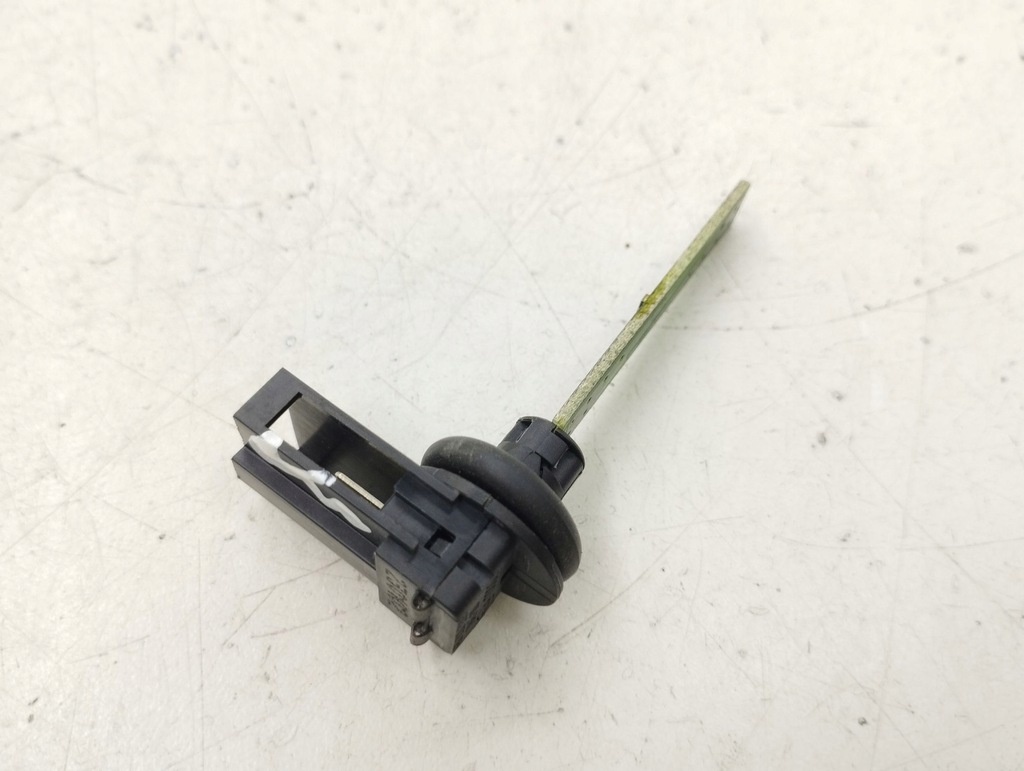 фото №5, Audi a4 s4 b6 8e 8h 2002 датчик температури внутрішньої