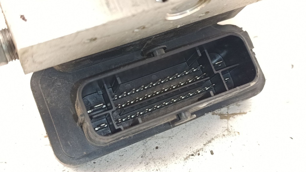 2020 tesla model 3 насос abs 104474500b с Разборки