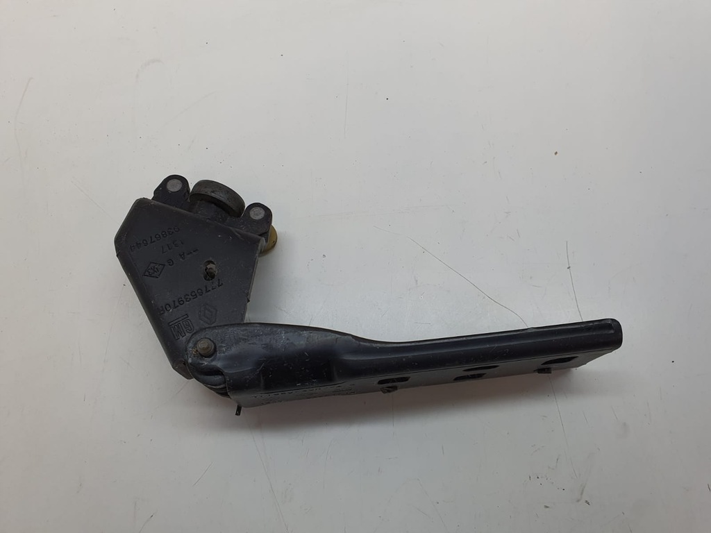 фото №1, Напрямна двері бокових trafic iii vivaro b