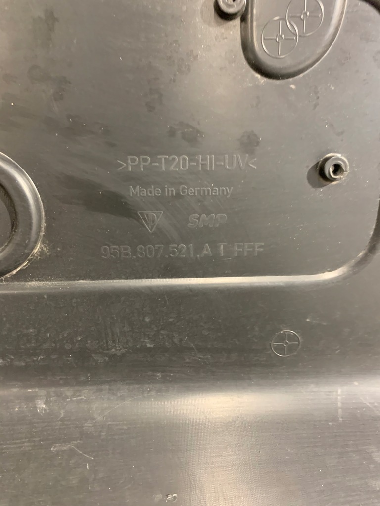 фото №13, Porsche оригінальний номер 95b807521a накладка бампера macan