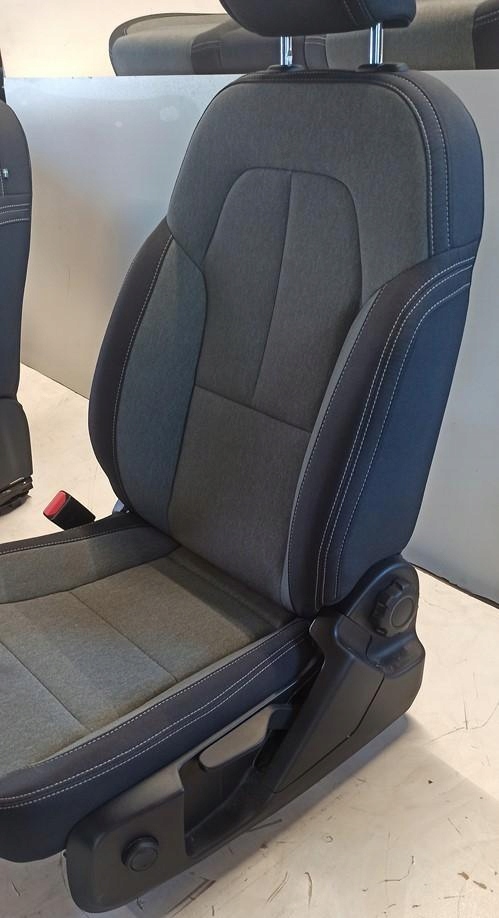 фото №4, Volvo xc40 2023 сиденья заднее сиденье