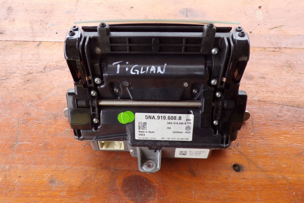 фото №1, Дисплей проектор проекционный дисплей 5na919608b vw tiguan ii