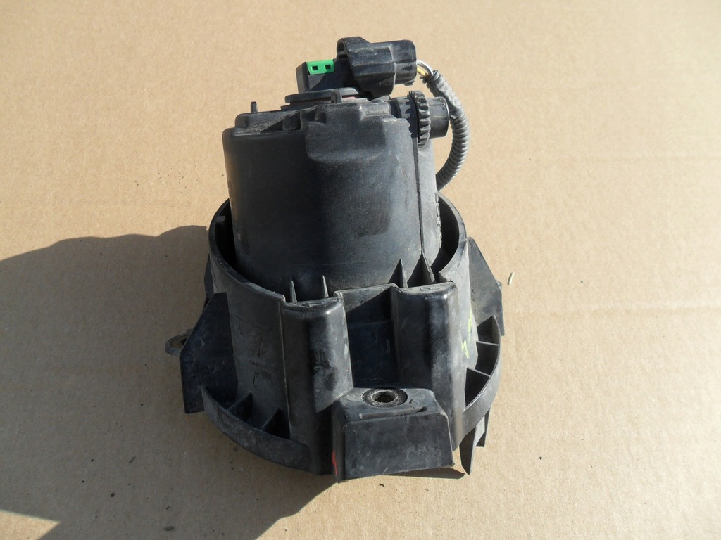 фото №15, Toyota avensis iii t27 противотуманная фара левый 89210656