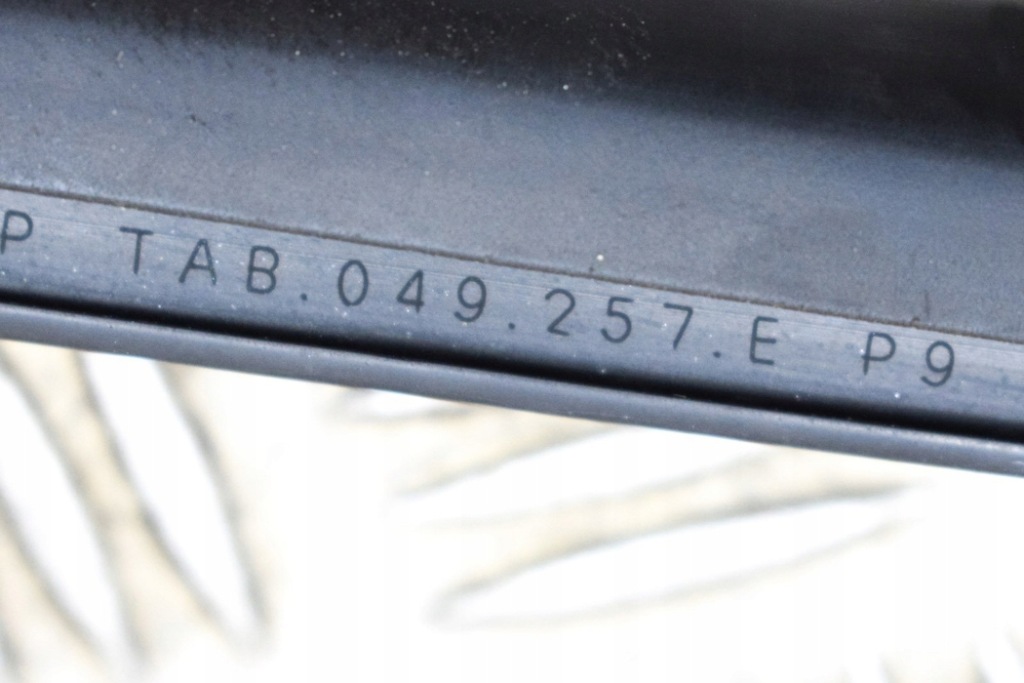 фото №7, Volkswagen id.4 e21 передняя левая стекло дверь молдинг tab049257e электрический