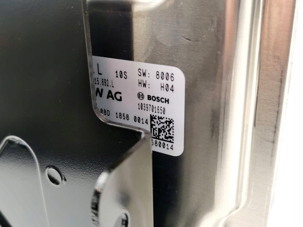 фото №10, Зарядное устройство do аккумуляторов wysokiego напряжения volkswagen id.4 1ea915685q