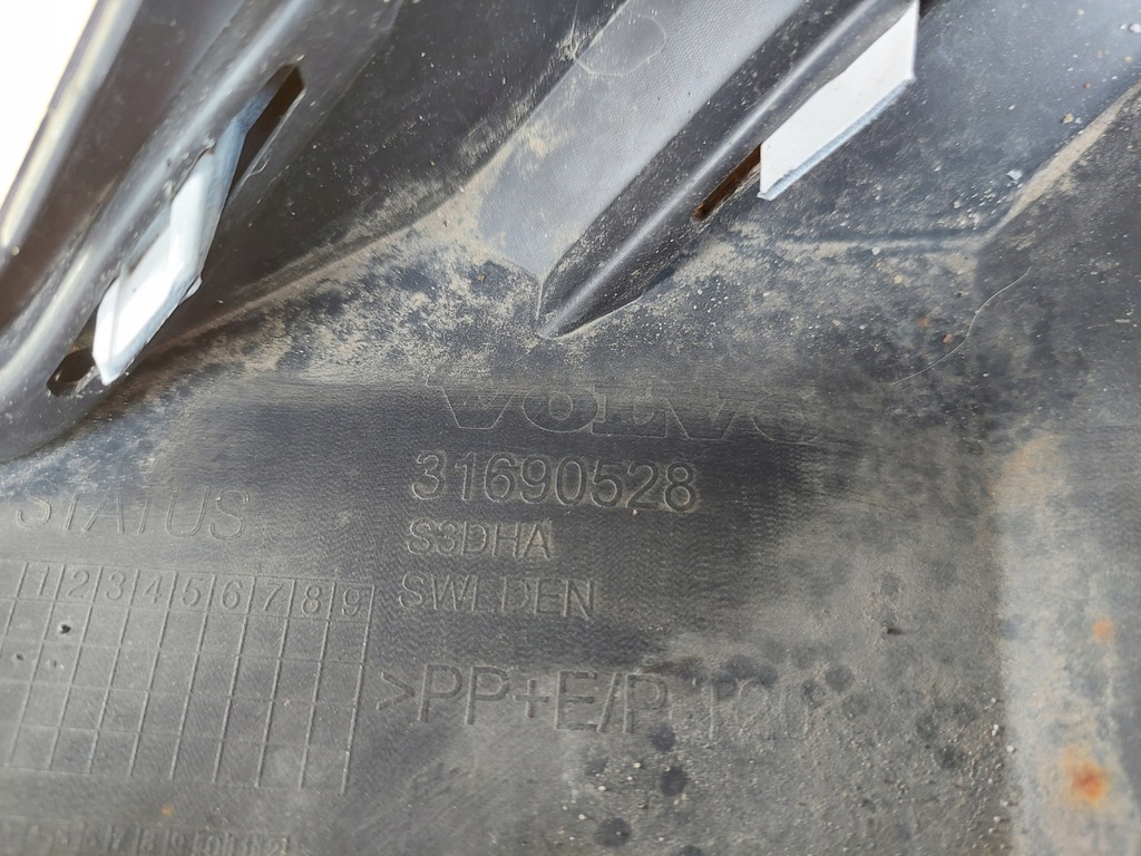 фото №14, Volvo v60 s60 ii r-design 18r .бампер задня a255