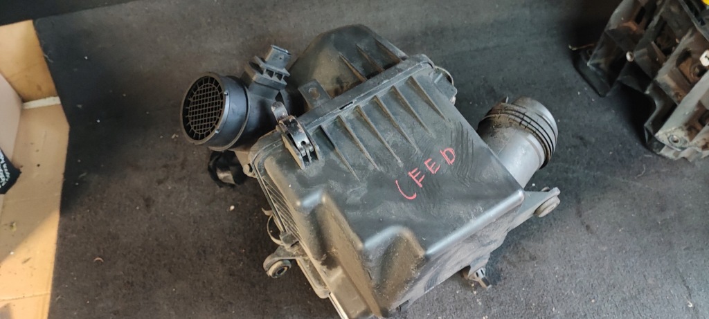 фото №2, Kia ceed i корпус фільтра повітря + труба повітрозабірник 28110-2h000