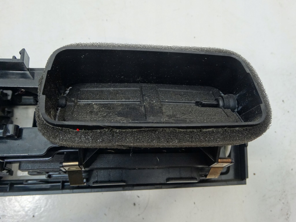 фото №9, Средняя решётка обдув bmw 1 f20 2013r. 9207116-12