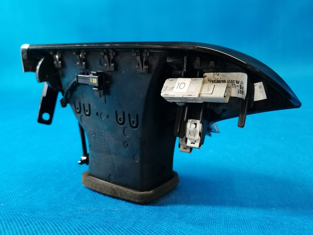 Bmw 5 er g31 touring 2018 r 520d 140kw решітка обдув лівий перед 9329543 Доставка