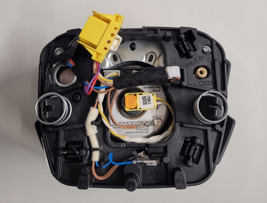 фото №9, Audi q4 e tron s-line повітропровід подушка шкіра czerwona nić 89a419091p