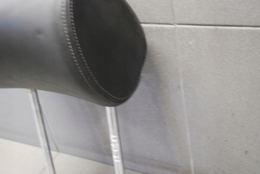 фото №7, Підголівник перед чорний audi a8 d3 світла nić