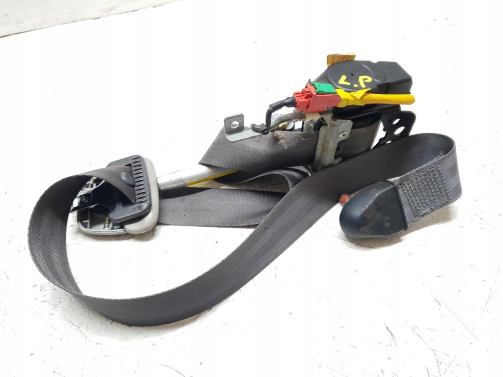 фото №3, Pas безпеки лівий перед space star