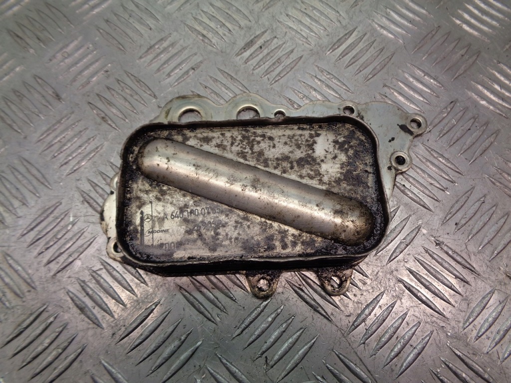 фото №1, Радиатор масла mercedes a klasa w169 a6401800765