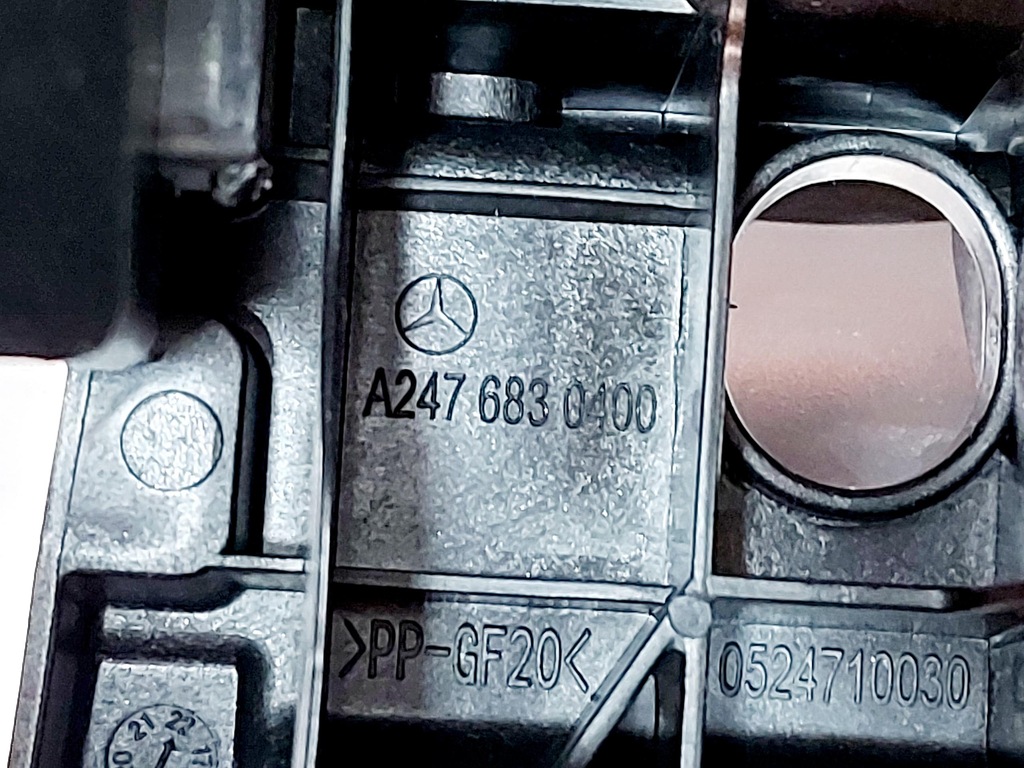 фото №10, Mercedes eqb n243 x243 23r. туннель средний подлокотник amg a476801801