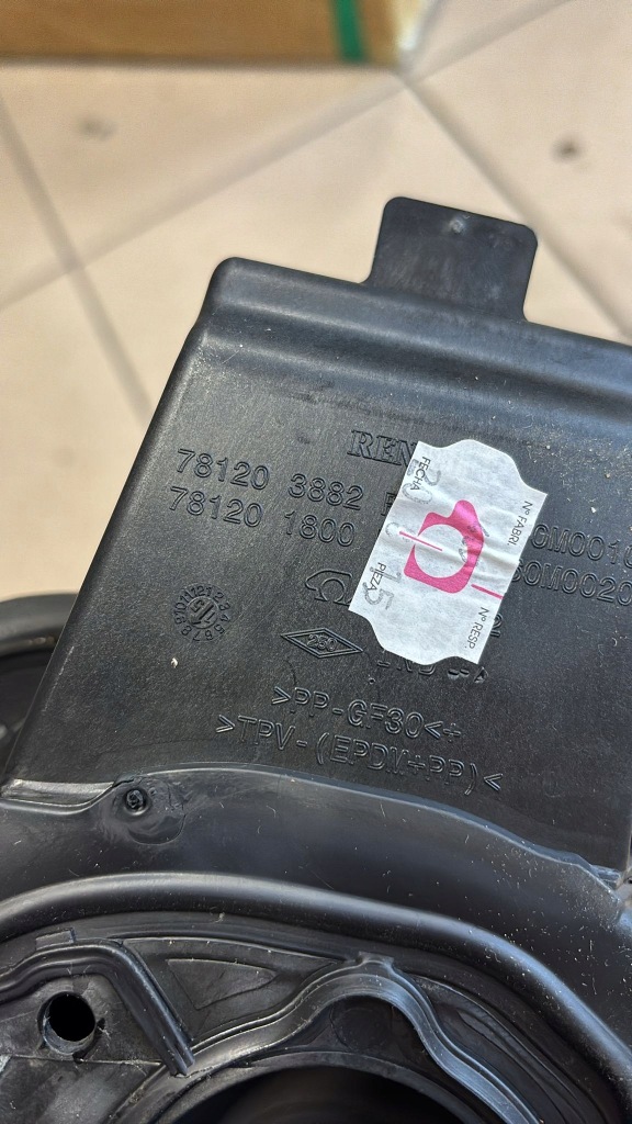 Крышка заливной топлива renault talisman 781203882r tegng Оригинал