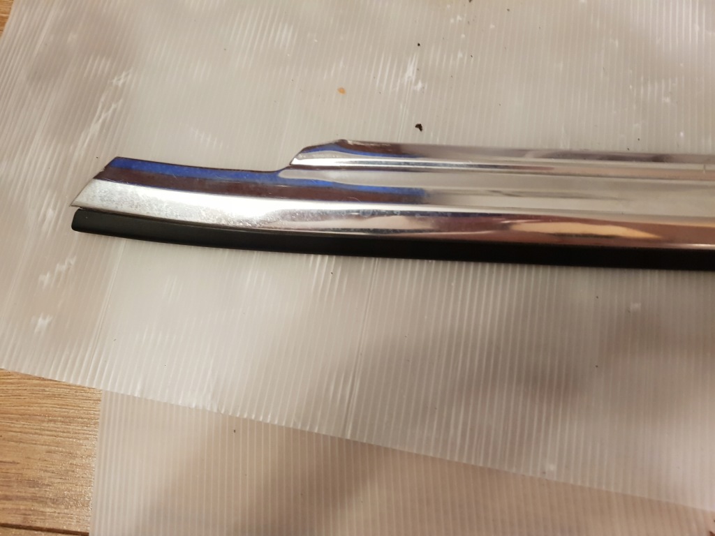 Купить Молдинг хромированная стекло дверь левая mercedes w123 купе