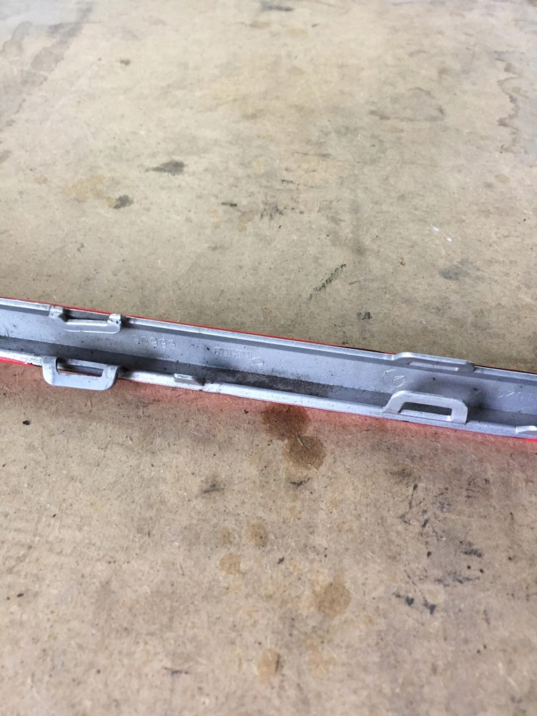 фото №7, Mercedes w205 молдинг бампера dekor a2058851521