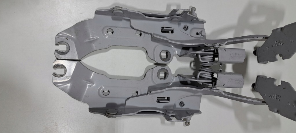 фото №4, Bmw 2 f45 f46 петля капот лівий 7300521