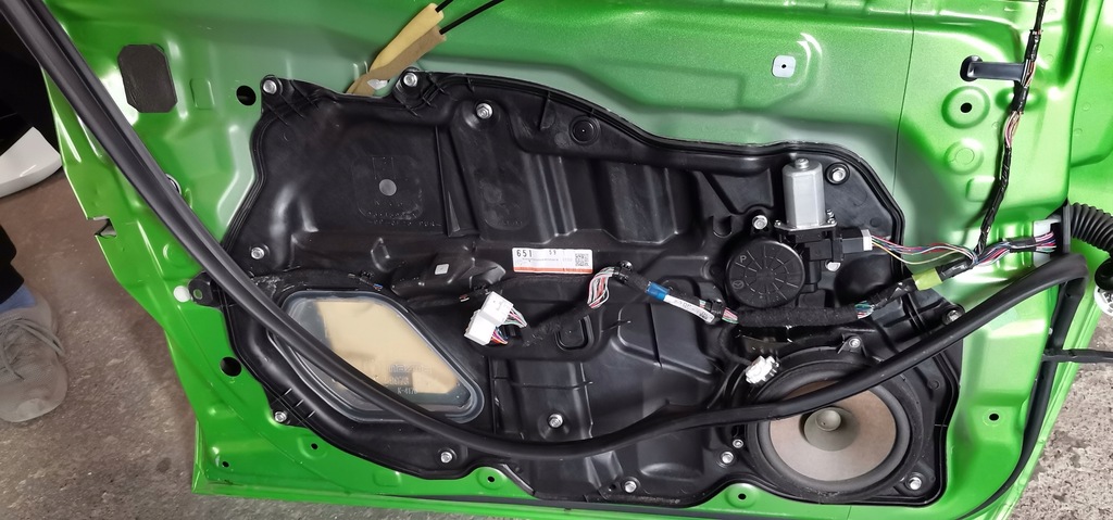 фото №13, Mazda ii 2 07- дверь левая передние левый перед