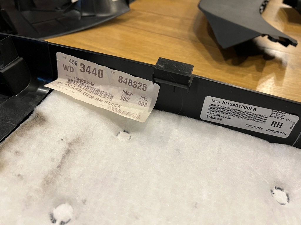 фото №9, Захист стійка молдинг пластик правий dodge durango