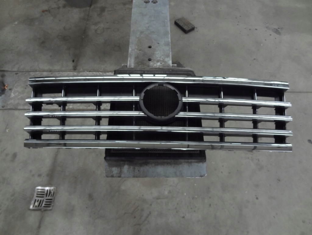 фото №1, Решітка радіатора решітка радіатора vw touareg iii 760853696