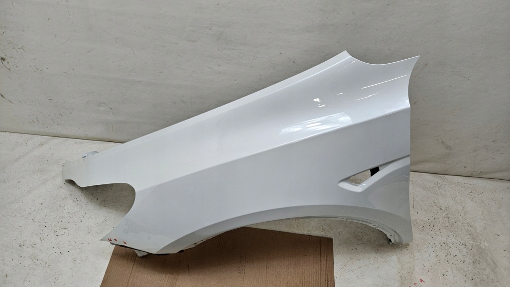 Крило ліве перед передній tesla model y оригінальний Київ