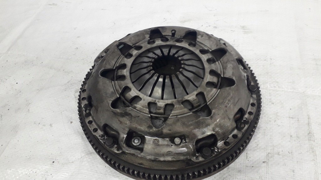 фото №1, Сцепление полный vw touran i 1t1 1.6 fsi bag