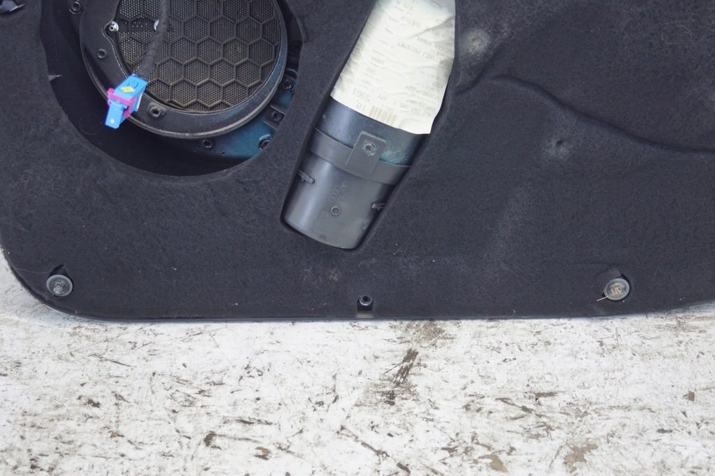 фото №14, Обшивка дверь левый перед audi q7 4l europa