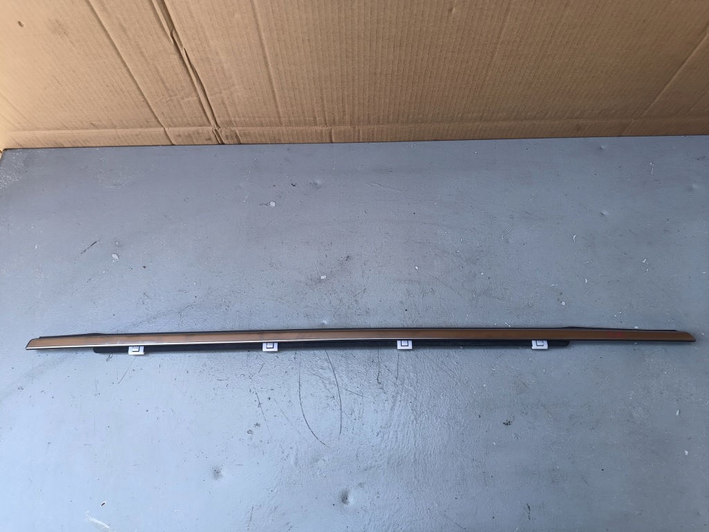 фото №1, Hyundai i30 iii 17r- молдинг хром стекло дверь левый задняя