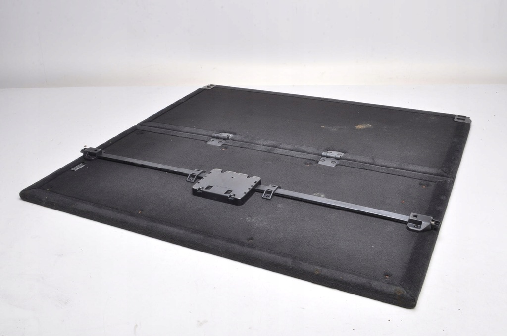 фото №7, Mercedes w212 пол обшивка багажника a2126800584