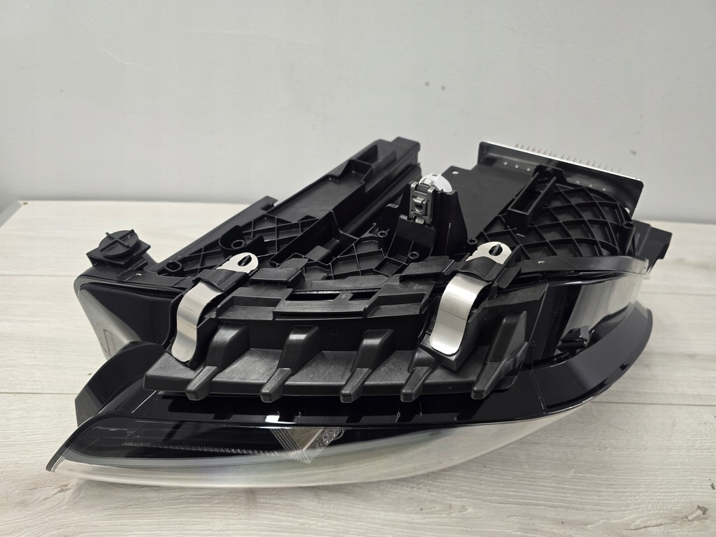 фото №8, Лампа права bmw x1 u11 usa shadow black адаптивний led комплектна