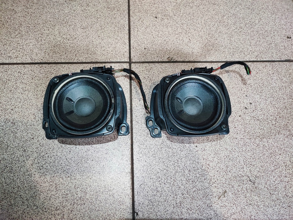 фото №1, Динамік задня bose audi a8 d3