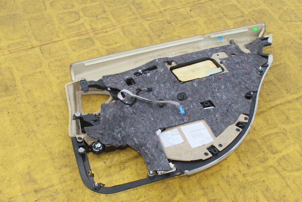 фото №5, Обшивка двері лівий задня mercedes w211 nappa