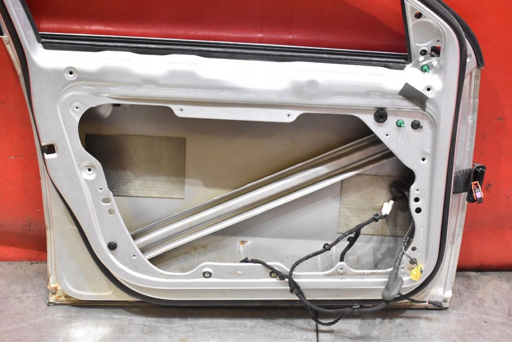 фото №15, Двері ліва перед передні сріблястий vw passat b6 05-10