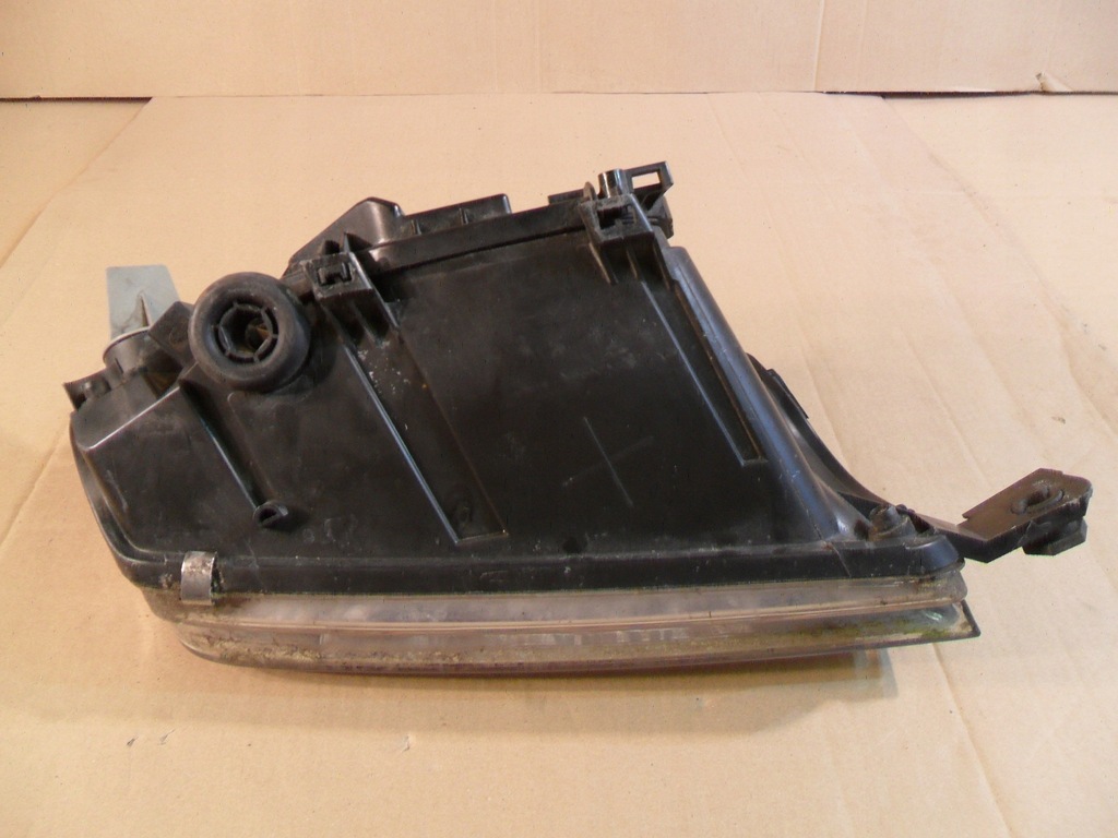 фото №8, Skoda fabia i лампа левая