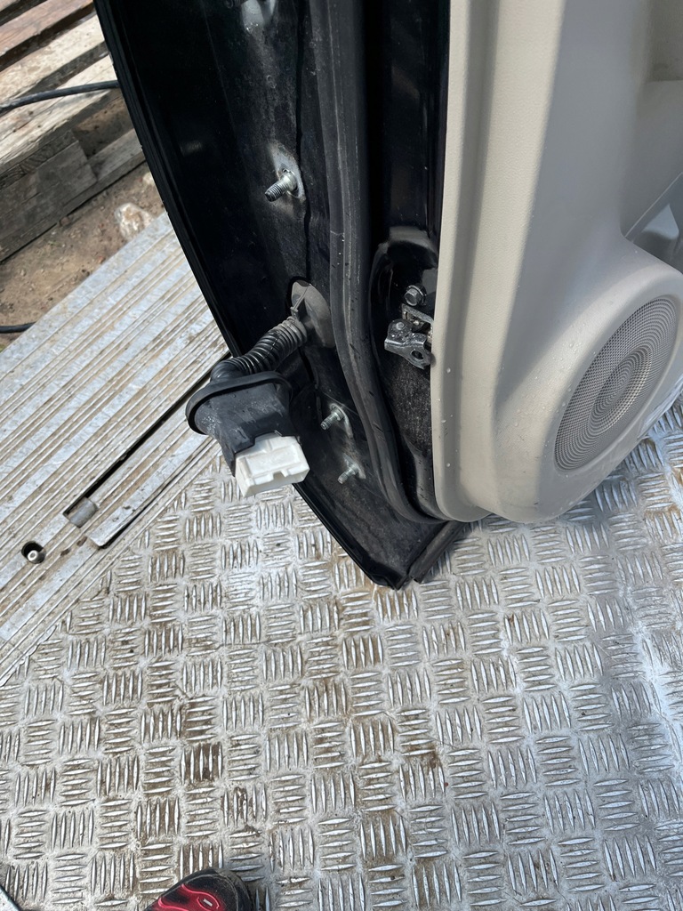 фото №13, Renault koleos дверь правый задняя правое задние te6xa