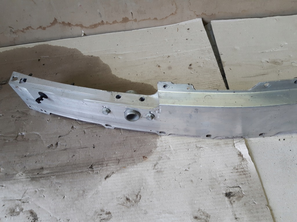 Балка зона бампера mercedes c w205 amg в Украине