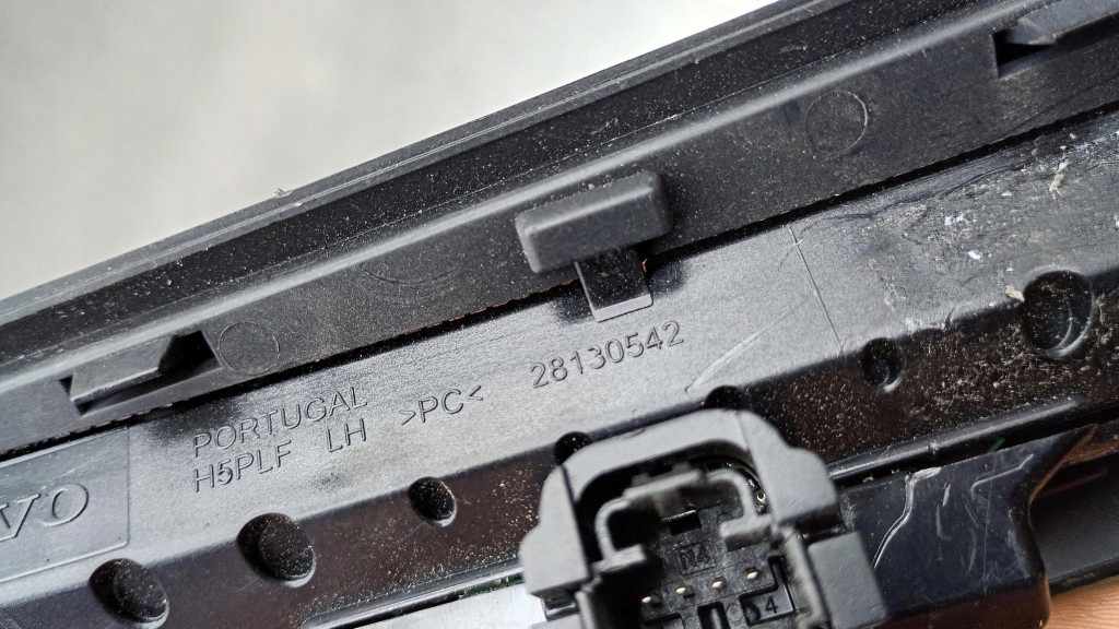 фото №8, Датчик датчик круиз-контроль радар 28138542 volvo s80 ii v70 iii xc70 ii 08-15r