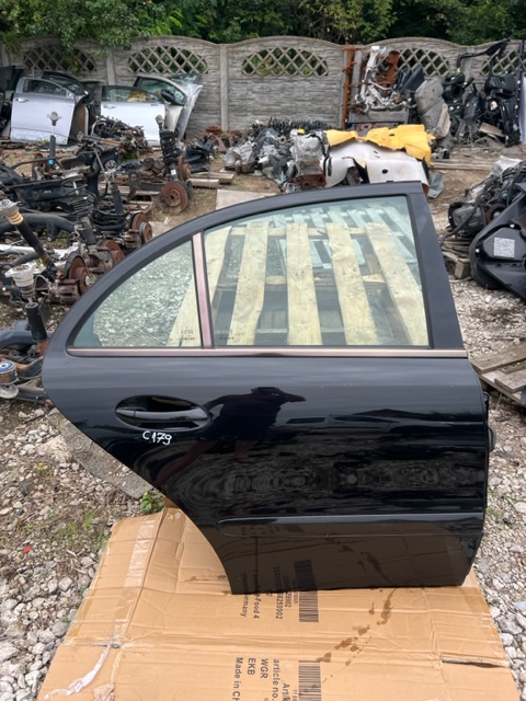 фото №1, Mercedes e w211 дверь правый задняя правое задние c179