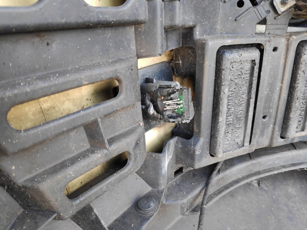 Бампер перед mercedes ml w164 05-08 c775 с Разборки