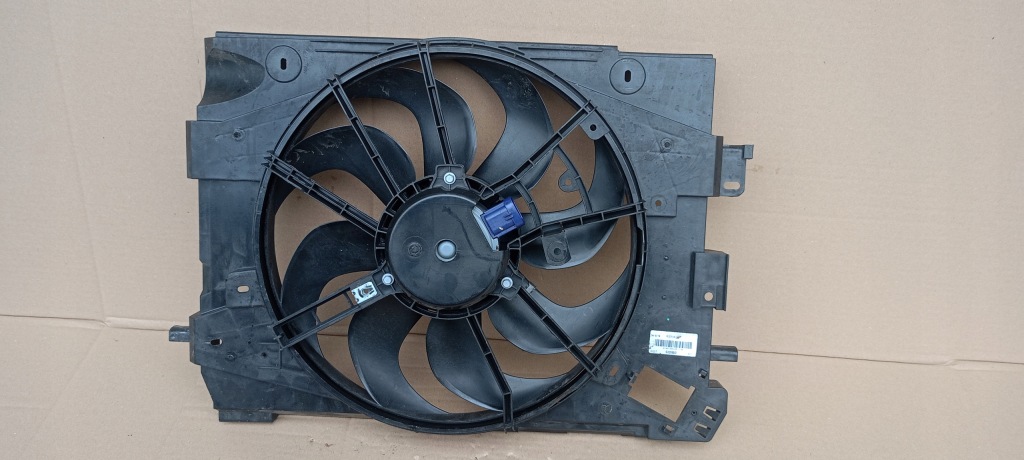 Купити Вентилятор радіатора renault dacia 214815012r 5020583 оригінал