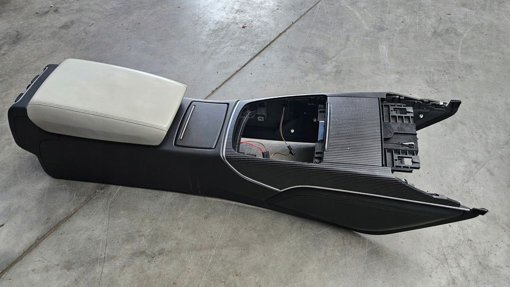 фото №13, Audi rs6 c7 4g s6 a6 c7 сиденья заднее сиденье кожа светлая mondsilber