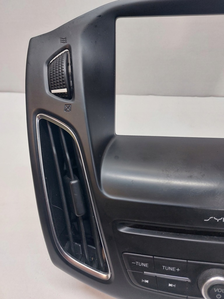 фото №4, Рамка радио решётка панель средний ford focus iii f1eb-18835-e